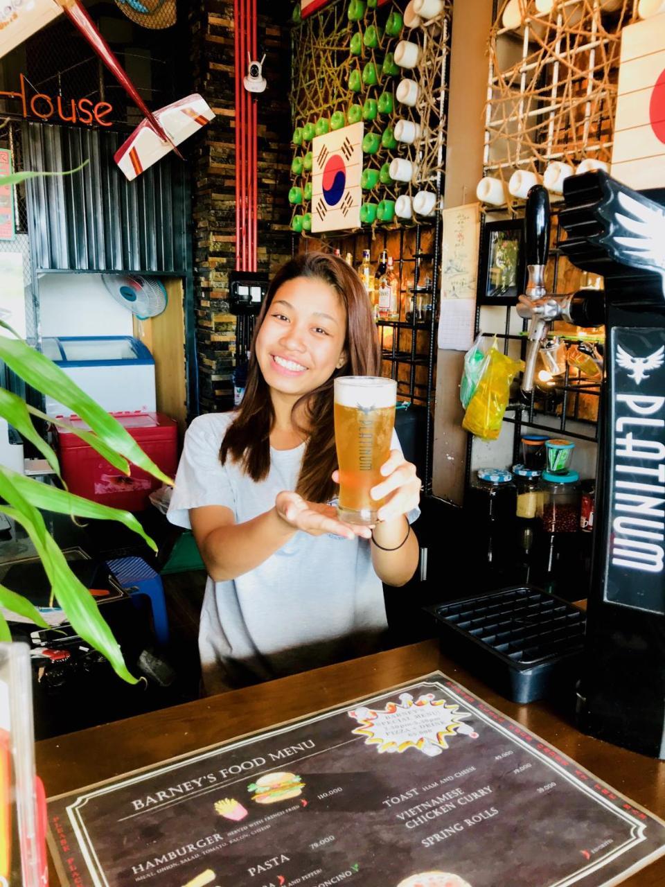 Barney'S Danang Backpackers Hostel ภายนอก รูปภาพ